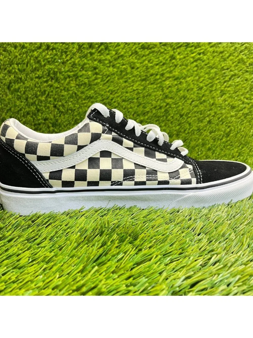 Vans Old Skool Checkerboard Mens Size 9 Black White Gum Athletic Shoes Sneakers